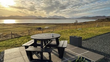 Cottage | Outdoor dining