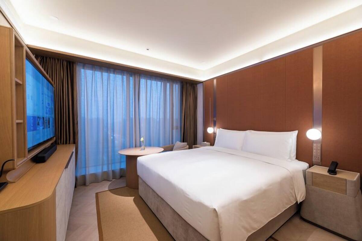 Superior Single Room, 1 King Bed, Non Smoking