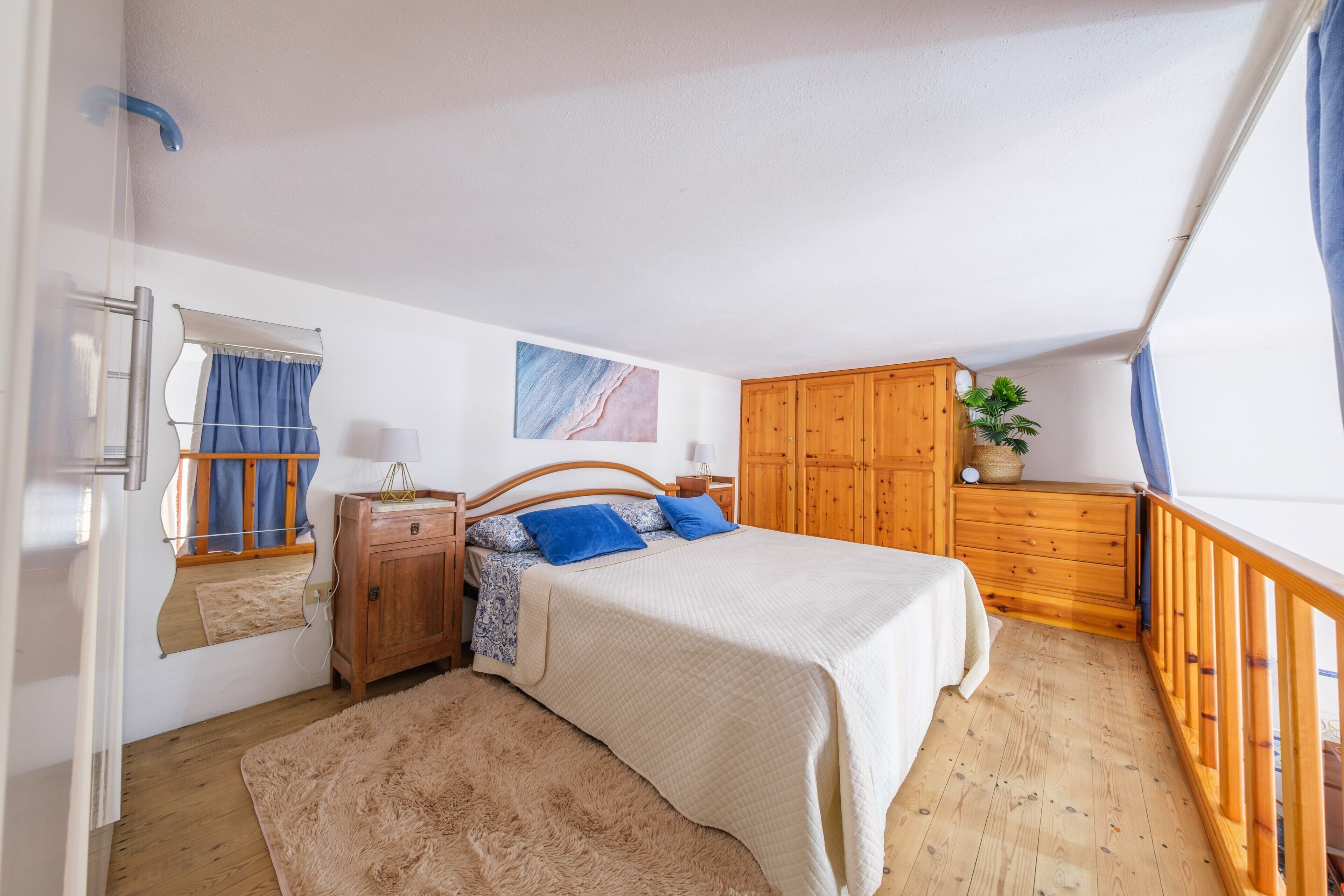 1 室のベッドルーム、アイロン / アイロン台、WiFi (無料)、ベッドシーツ