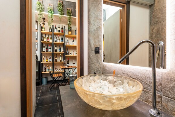 Interior - Apartment 'Santa Maria' with Mountain View, Wi-Fi and Air Conditioning (Castiglione di Sicilia)