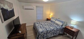 3 bedrooms, WiFi - Clambassador Cottage (Cedar Key)