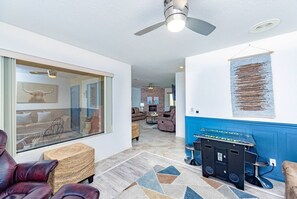 غرفة الألعاب