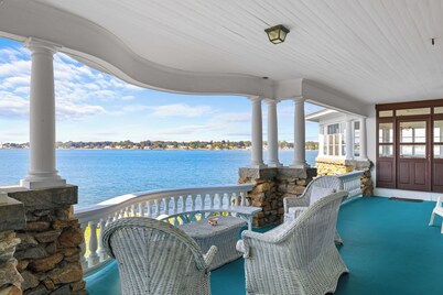 Waterfront Estate in Groton – 10 Bedrooms, Private Pier, & Beach Access