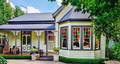Mirrabella - Blue Mountains Boutique Getaway