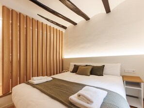 1 bedroom, iron/ironing board, Internet, bed sheets