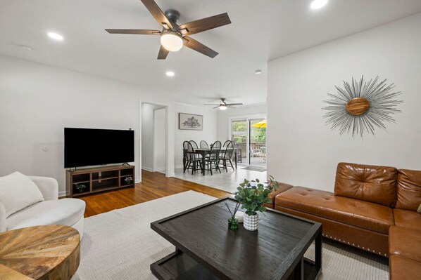 Smart TV, table football