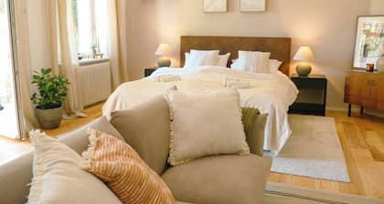 Karlsaue - Big-Size Bed garden apartment