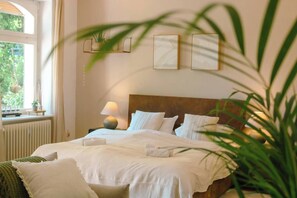 1 dormitorio, escritorio, wifi y ropa de cama