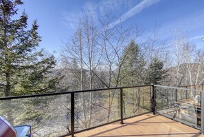 Deluxe Condo, Balcony, Mountain View | Terrace/patio - 202 Clairière (Mont-Tremblant)
