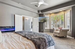 4 bedrooms, iron/ironing board, WiFi, bed sheets