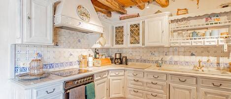 Microwave, oven, dishwasher