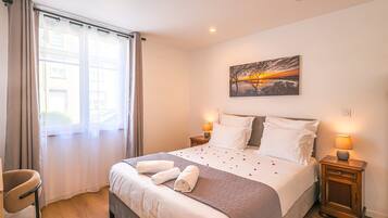 4 chambres, bureau, fer et planche à repasser, Wi-Fi gratuit