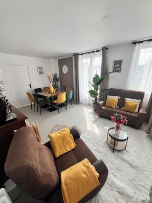 Smart TV - Luxury detached house (Montebourg)