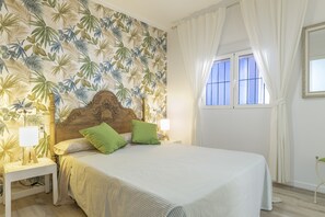 1 غرفة نوم ومكواة/لوح كي وواي فاي مجانًا وملاءات أسرّة