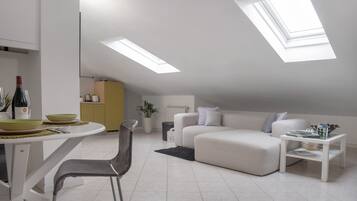 Fernseher, Stereoanlage