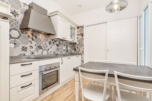 Dishwasher, toaster - Queen of Sea Diamond, Terre Marine (Manarola)