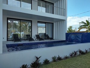 Utomhuspool