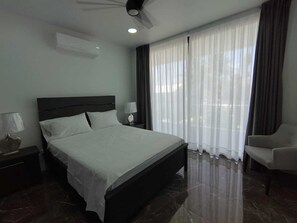 4 camere, una cassaforte in camera, ferro/asse da stiro, Wi-Fi gratuito