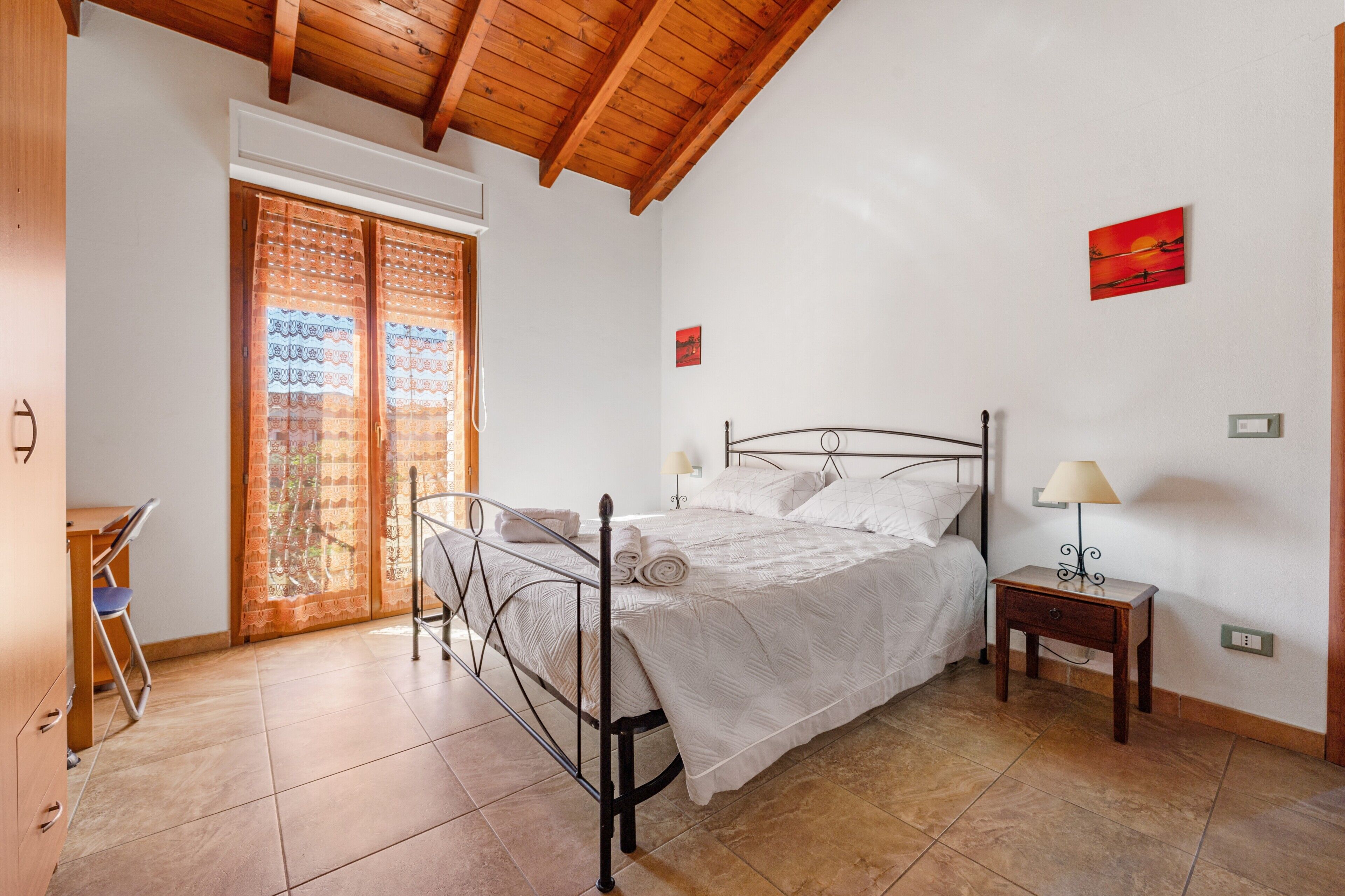 1 多间卧室、免费 WiFi、床单