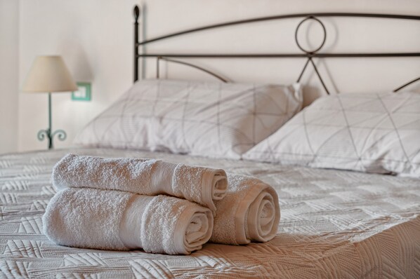 1 chambre, accès au Wi-Fi (inclus), literie fournie