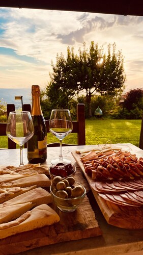 Room '"Tra Gli Ulivi E Il Panorama"' with Mountain View, Private Garden and Wi-Fi