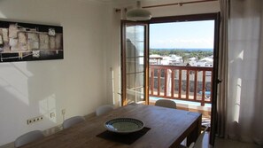 Dining - Vacation 'Casa Laura' with Heatable Pool, Sea View, Wi-Fi and Air Conditioning (Playa Blanca)