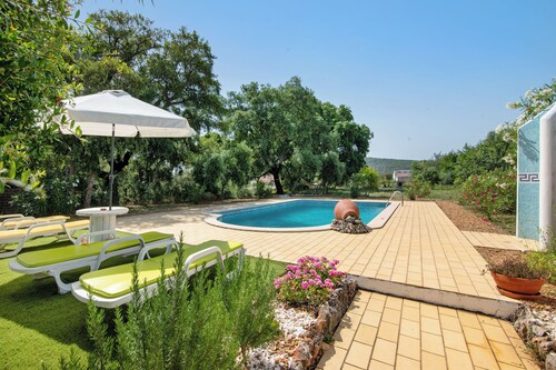 Holiday Home 'Alcaria' with Mountain View, Wi-Fi and Air Conditioning