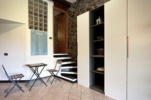 Interior - Blue Stone, Marine Lands (Corniglia)