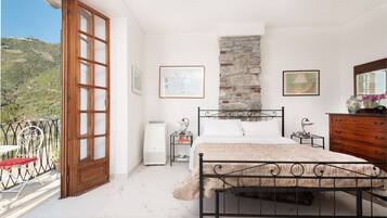 Fer et planche Ă repasser