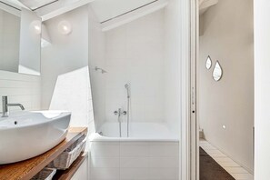 Shower, bidet