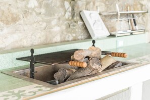 Miscellaneous - Sound of Silence is a newly renovated cottage with a splendid sea view garden that will make your holiday relaxing and of the highest quality.The private parking, the equipped and finely maintained outdoor space frame a view that allows you to see Cornig (Vernazza)