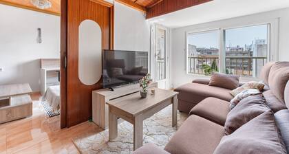 Appartement 'Calle Apolo 3' avec vue sur la mer, Wi-Fi et climatisation