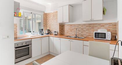 Appartement 'Calle Apolo 3' avec vue sur la mer, Wi-Fi et climatisation