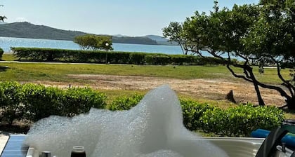 Luxury Beachfront Villa with Jacuzzi near Cartagena