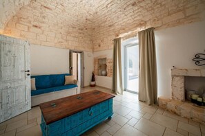 TV, fireplace, table football, ping pong - Casolare degli Ulivi: charming villa with pool & privacy near Ostuni (Ostuni)