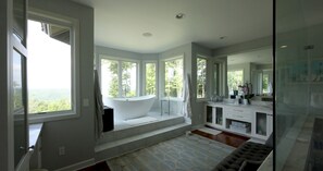 Dusche, Haartrockner, Bidet, Handtücher