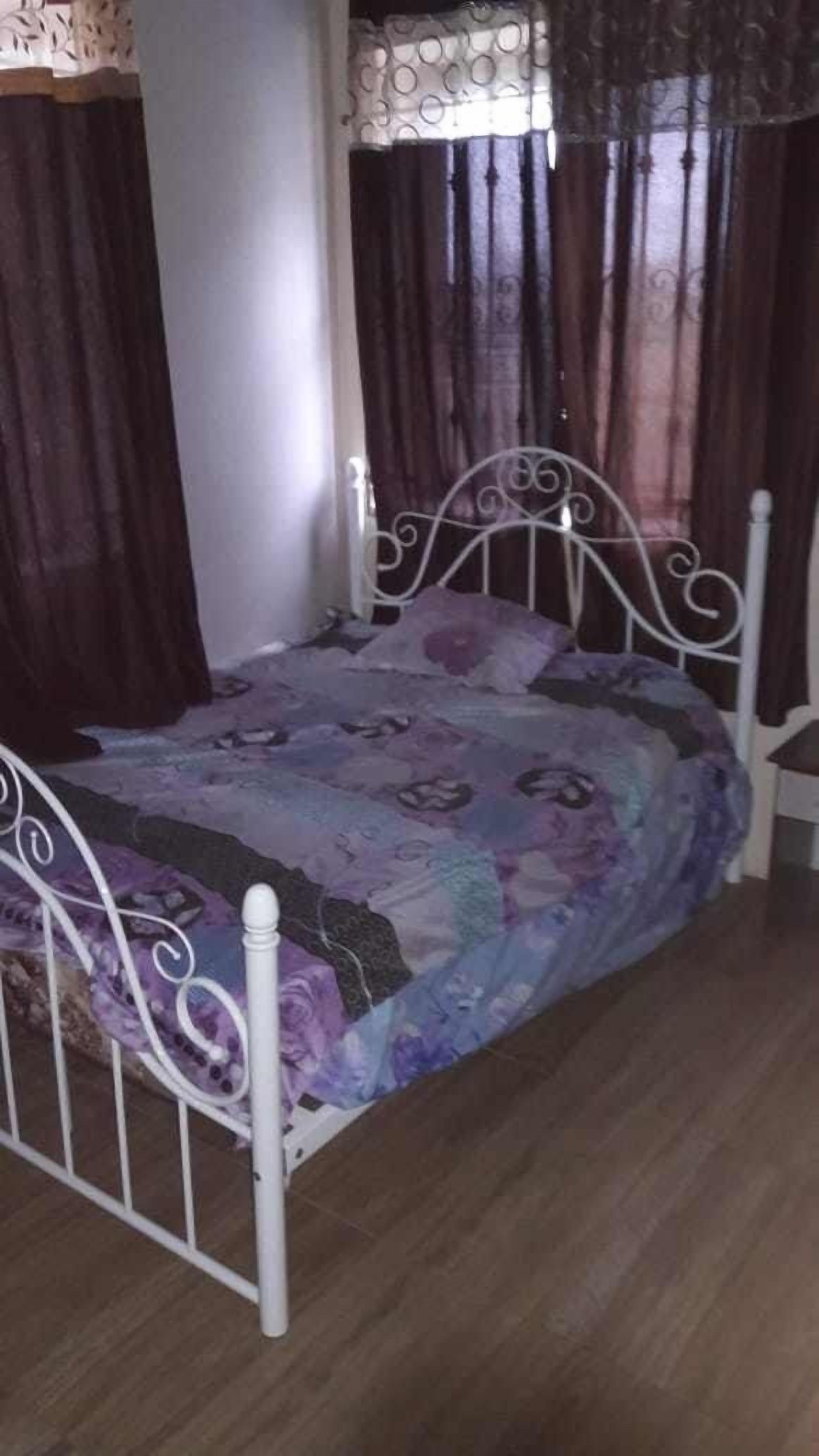 4 chambres, fer et planche à repasser, Wi-Fi, draps fournis