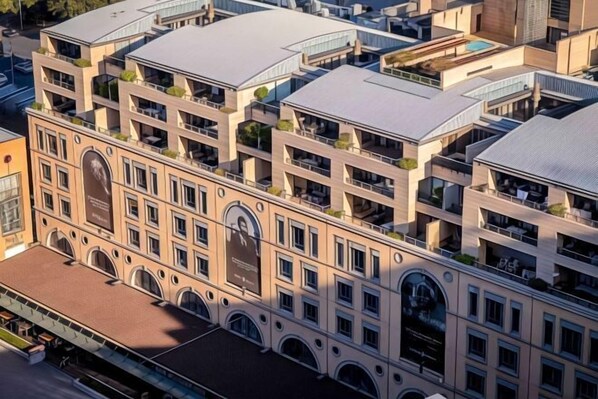 Exterior - Raphael Suites (Sandton)