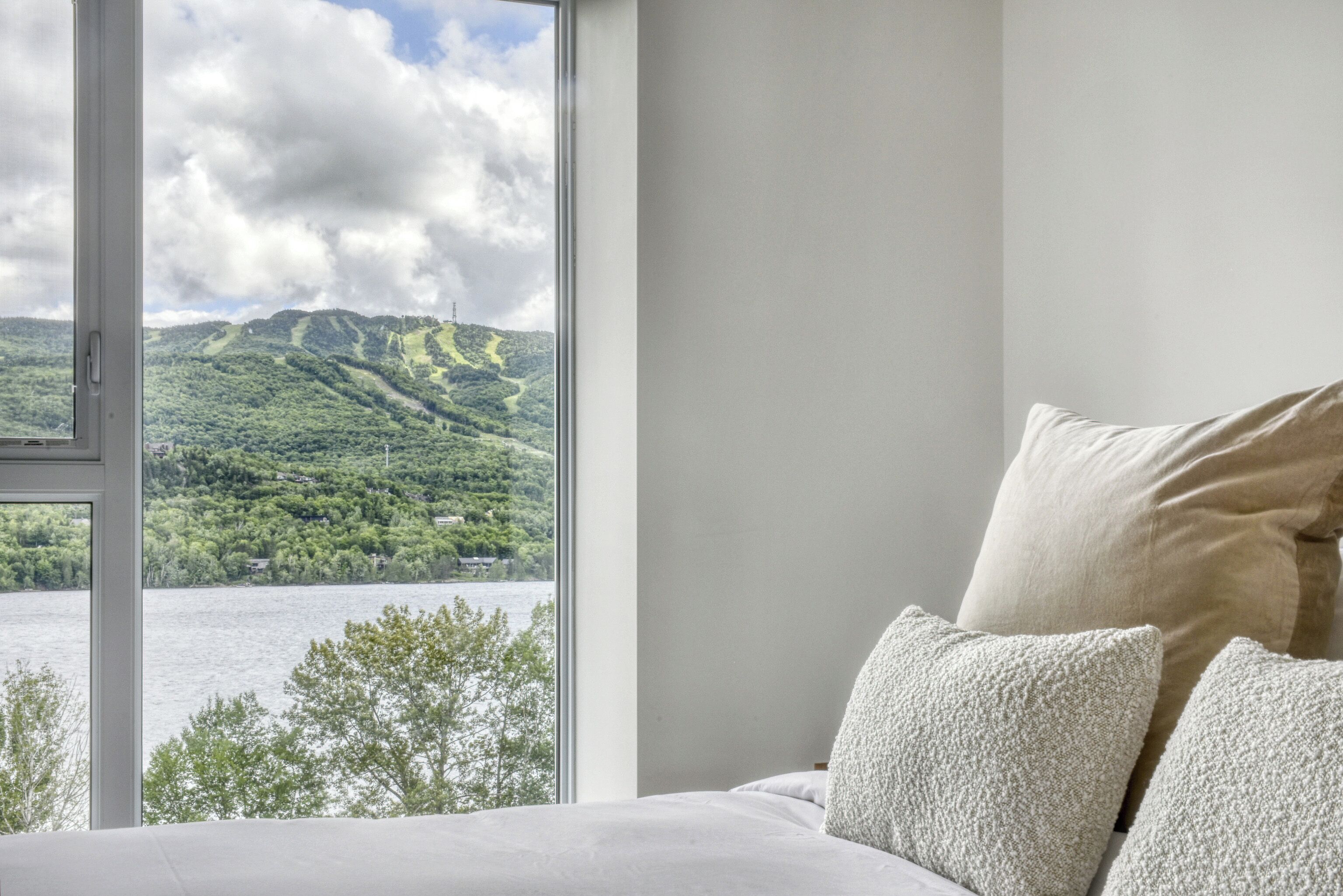 Condo Deluxe, balcón, vista a la montaña | Wifi gratis 