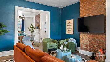 Smart-TV og stereoanlegg