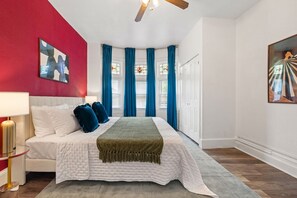 5 habitaciones, escritorio, tabla de planchar con plancha y wifi gratis 