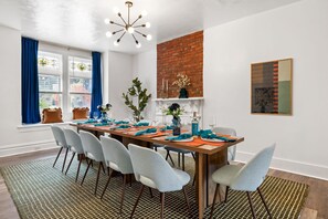 Dining - Midcentury 5BD - BBQ & Yard - Close to DT & Pitt (Pittsburgh)