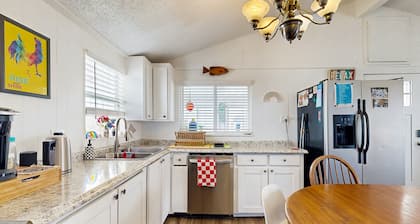 Dazzling, accessible home with private grill and beach access - dog-friendly