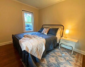 2 quartos, ferros/tábuas de passar roupa, Wi-Fi de cortesia