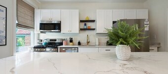 Pop Art Retreat: Games | Theater | Stadiums