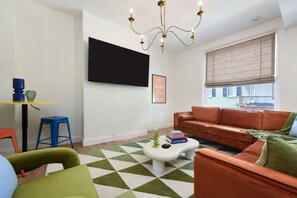 Smart TV, video games
