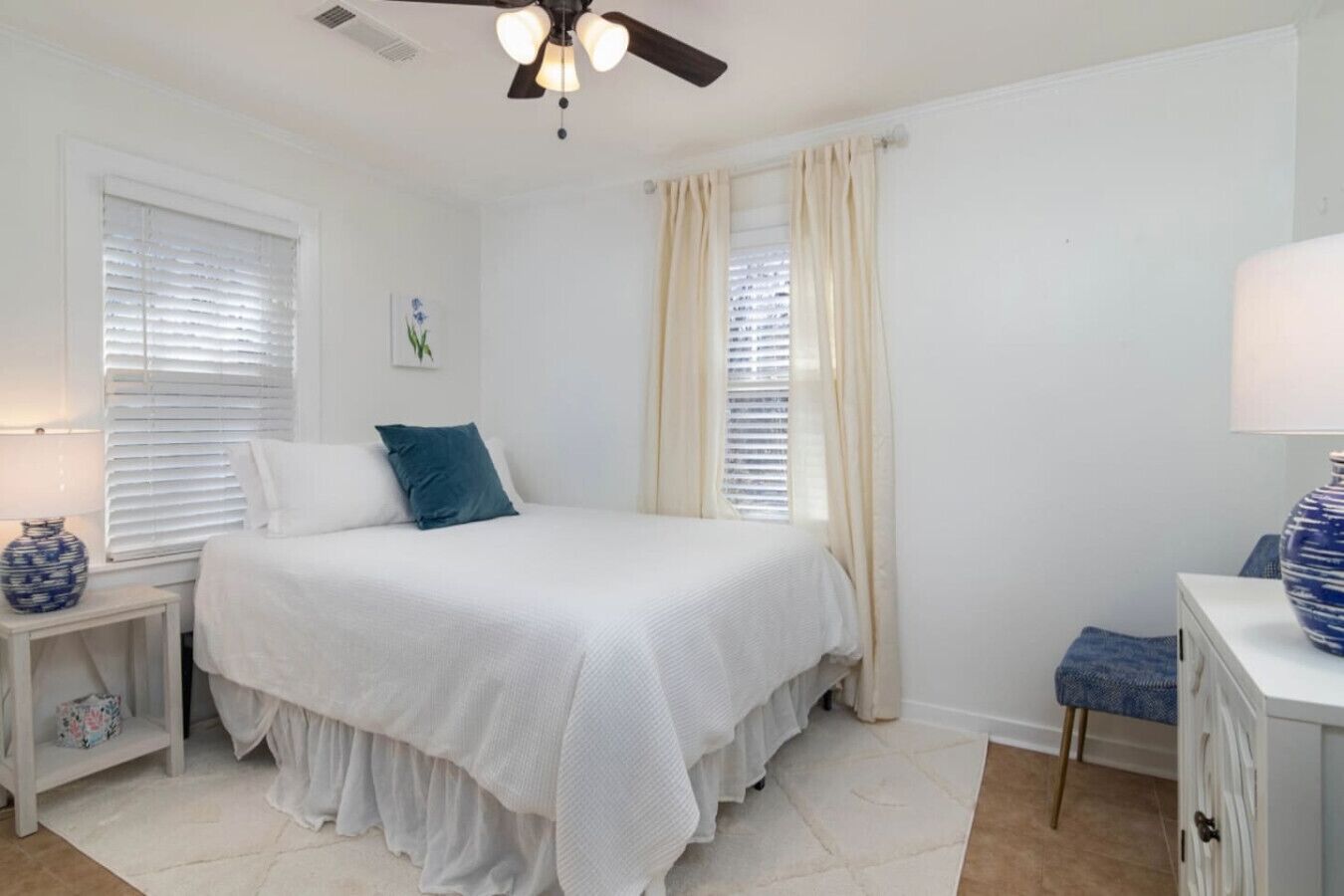 2 chambres, fer et planche à repasser, Wi-Fi gratuit, draps fournis