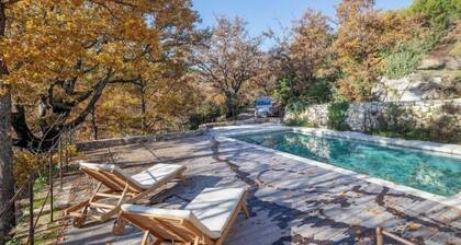 Authentic Renovated Sheephold in Provence