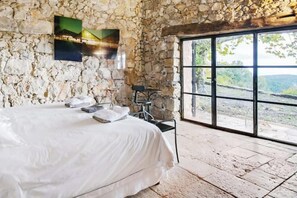 5 chambres, Wi-Fi, draps fournis