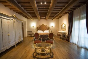 Cots/infant beds - Relais la Corte dei Papi (Cortona)